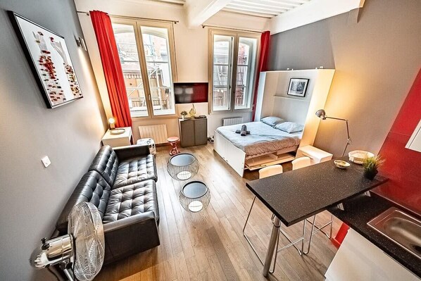 1 bedroom, iron/ironing board, bed sheets