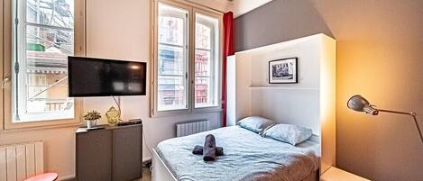 1 chambre, fer et planche Ă repasser, literie fournie