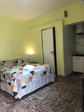 1 bedroom, WiFi, bed sheets