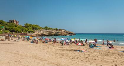 2 bedroom awesome apartment in Deltebre
