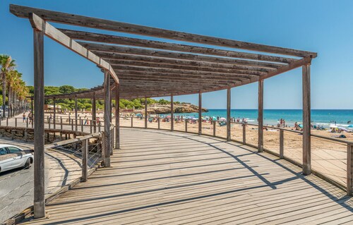 2 bedroom awesome apartment in Deltebre