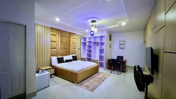 1 bedroom, WiFi, bed sheets