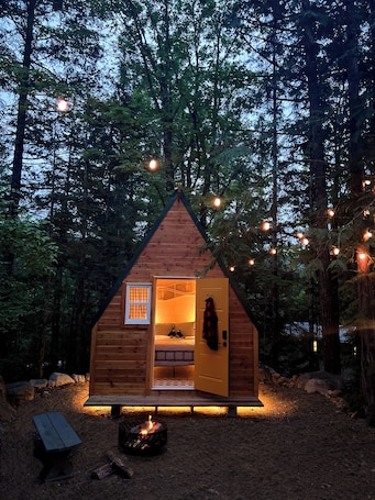 Wifi gratis y ropa de cama . The Stonewater