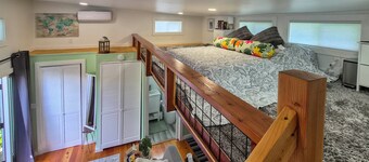 Pacheco/Martinez Studio: 22 Mi to Dtwn Oakland!
