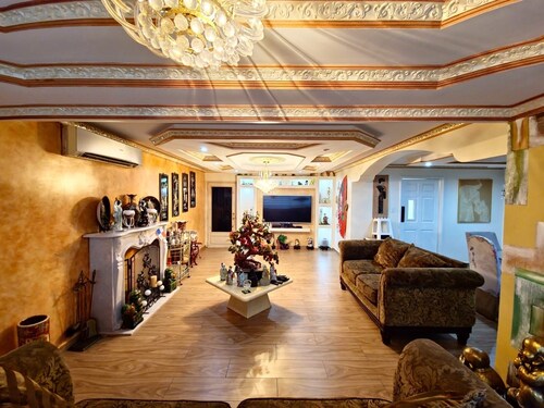 PH Plaza Dorada - Family Fun Hub