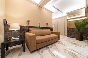 Living area - 50 Gandino Deluxe (Roma)