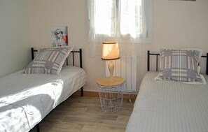 2 Schlafzimmer, Bügeleisen/Bügelbrett, kostenloses WLAN