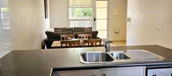 Central Shepparton Apartment 13
