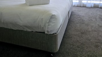 2 bedrooms, desk, iron/ironing board, travel cot
