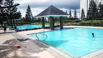 Indoor pool, outdoor pool
