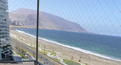 Departamento Frente a Playa Brava