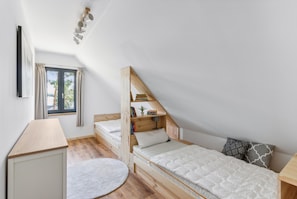 4 bedrooms, free WiFi