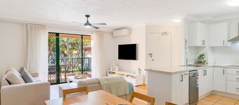 Sunrise Sea 8 - In the Heart of Coolangatta - Min. 3 Night Stays!