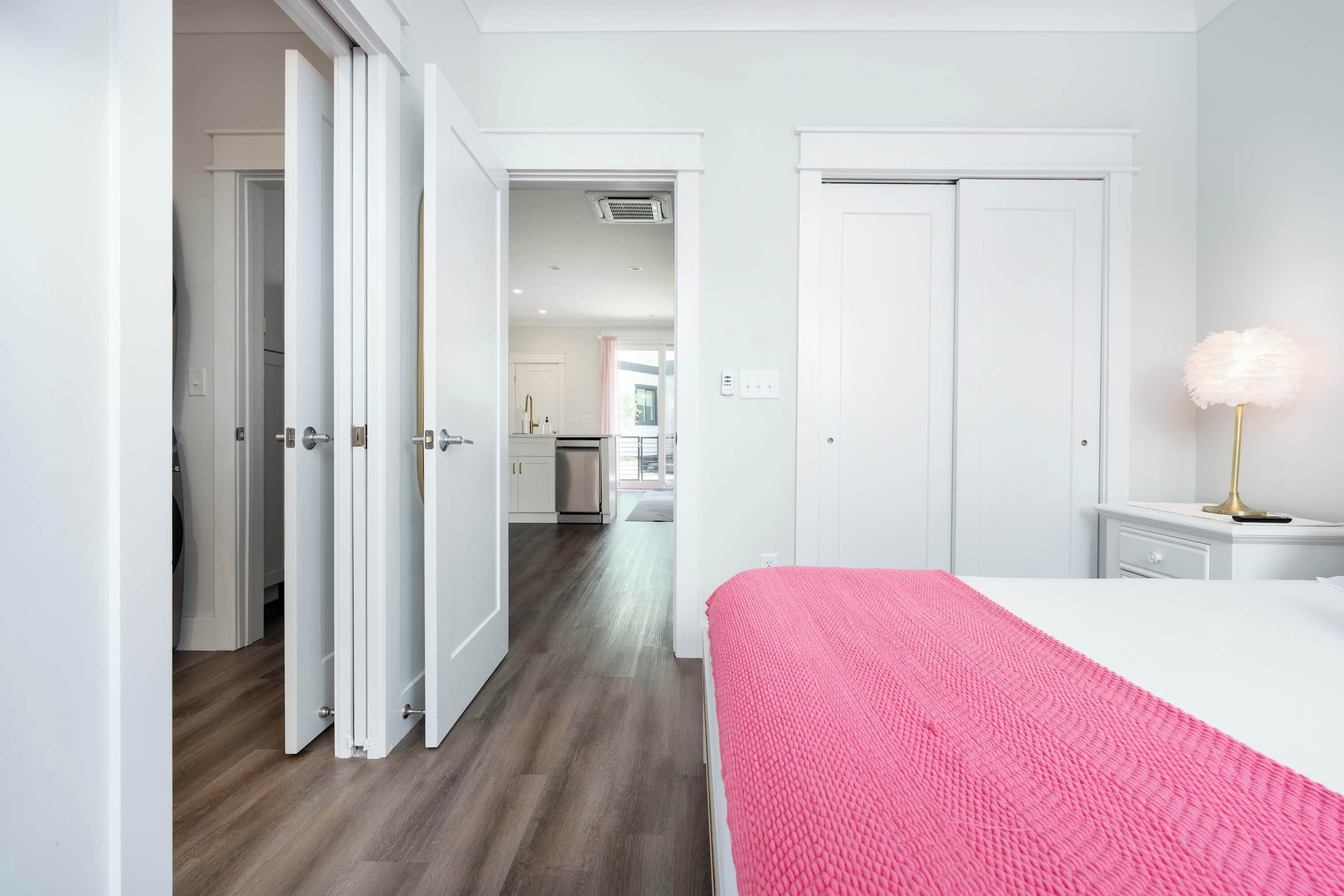 2 bedrooms, desk, iron/ironing board, free WiFi