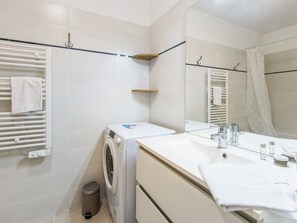 Haartrockner, Handtücher