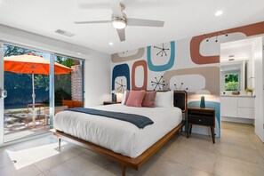 4 室のベッドルーム、デスク、アイロン / アイロン台、WiFi (無料)