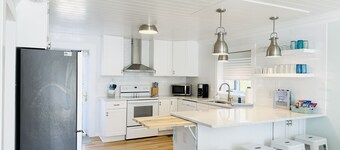 Barefoot Bungalow at Atlantic Beach! Pet-Friendly! 