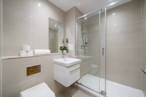 Apartment, 2 Bedrooms | Bathroom