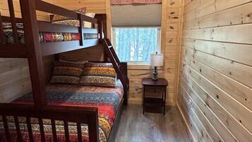 2 Schlafzimmer, kostenloses WLAN, BettwÀsche
