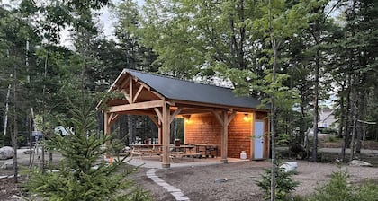 Kimball Cottage-A Forest Retreat. Close to Acadia!