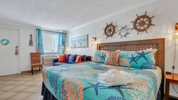 1 sovrum, skrivbord, strykjÀrn/strykbrÀda och gratis wi-fi