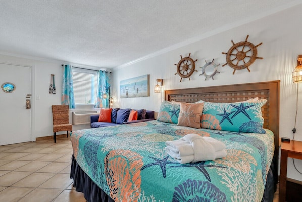 1 bedroom, desk, iron/ironing board, free WiFi - The Sea & Breeze: 1 Bed Condo w/Pool Steps to Beach (Tybee Island)