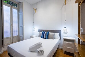 3 habitaciones, tabla de planchar con plancha y wifi gratis 