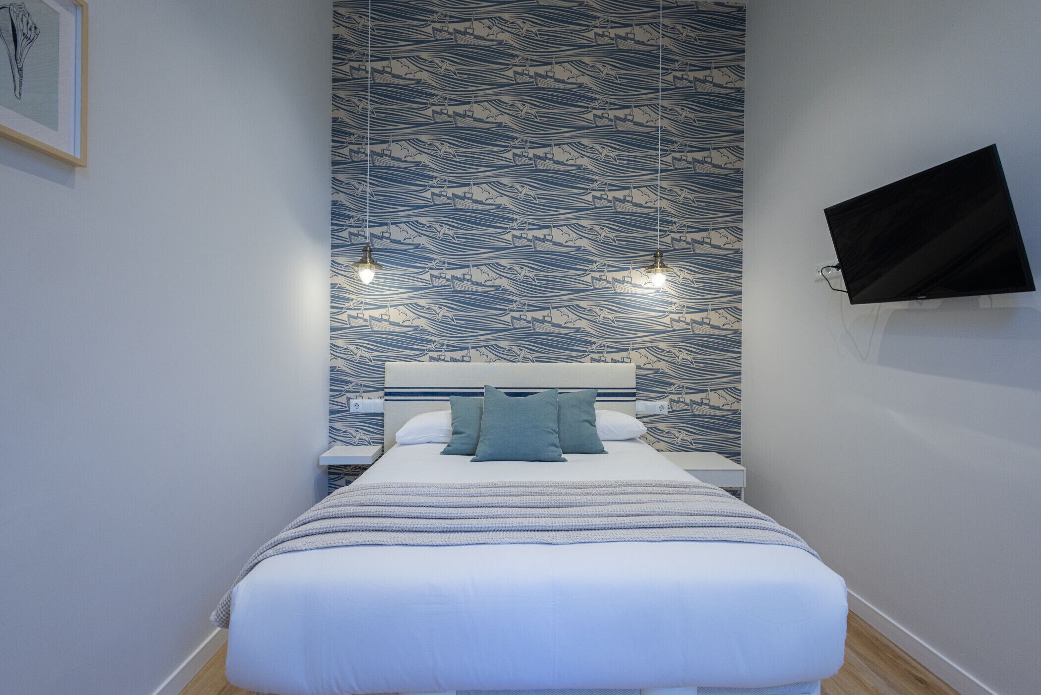 1 dormitorio, tabla de planchar con plancha, wifi gratis y ropa de cama