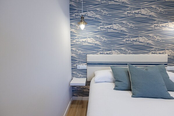 1 slaapkamer, een strijkplank/strijkijzer, gratis wifi, beddengoed