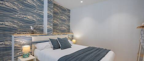 熨斗/熨衫板、免費 Wi-Fi、床單