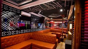 2 bars/lounges, poolside bar