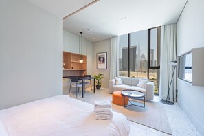 1 soverom, safe på rommet, strykejern/-brett og wi-fi (inkludert)