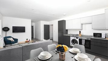 Appartement, 2 chambres, vue jardin | Coin séjour