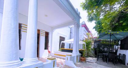 Historic House Hotel