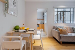 Deluxe-Apartment | Esszimmer