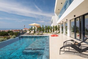 Villa | 4 bedrooms - 22 (Zadar)