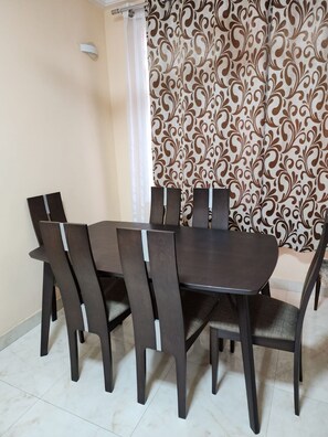 Dining - Anorkor Villas Apt. 2 (Accra)