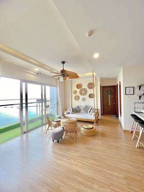 Apartment, 3 Bedrooms | Hypo-allergenic bedding, minibar, individually decorated - Mian Homestay (Ha Long)