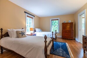 5 Schlafzimmer, Bügeleisen/Bügelbrett, Reisekinderbett, WLAN