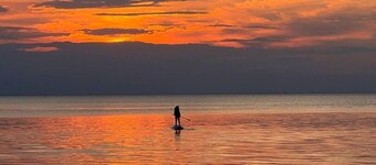Newly Renovated Waterfront Cottage Lake St. Clair