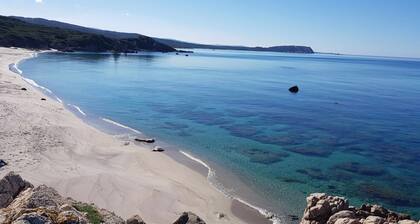 Lovely studio apartment with climate 600 meters from the sea