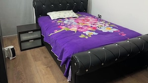 Room - Captivating 1-Bed Apartment in London (London)