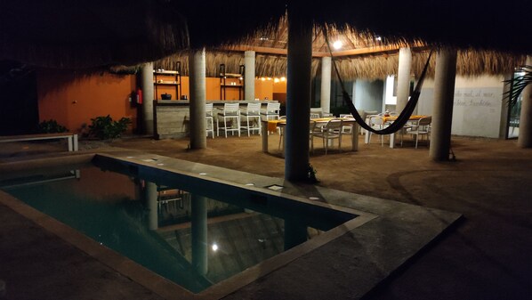 Pool - Modern Sustainable Surf Shack - La Saladita (Los Llanos de Temalhuacán)