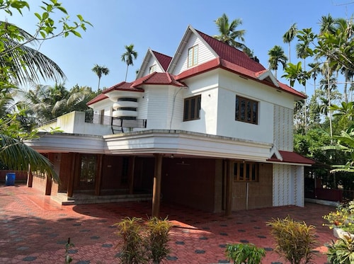 Spacious Modern Luxury Home