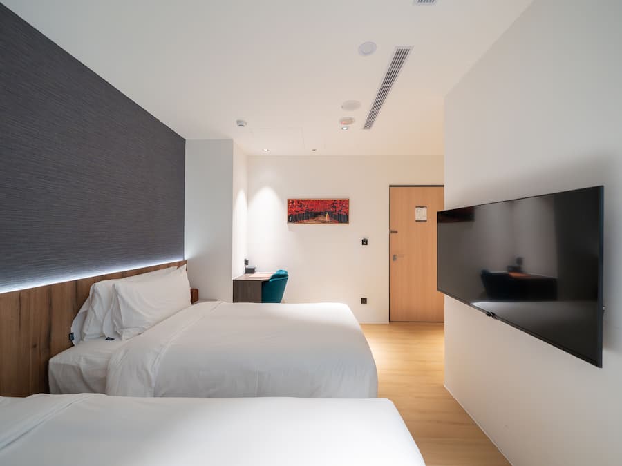 Standard Twin | Soundproofing, free WiFi