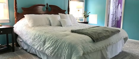 3 bedrooms, iron/ironing board, travel crib, free WiFi