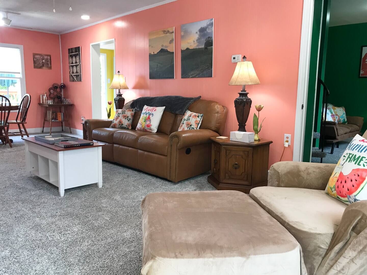 Smart-TV, Kamin, Videospiele, DVD-Player