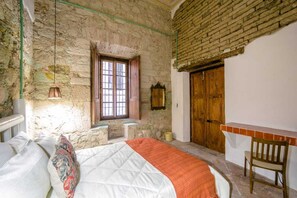 Deluxe Double Room | Free WiFi
