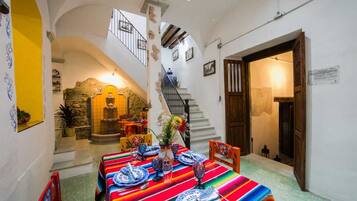 Refrigerador y microondas