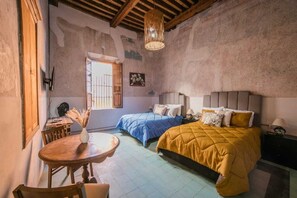 Deluxe Quadruple Room | Free WiFi - Casa las Fuentes  (Guanajuato)